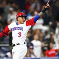 El dominicano Luis Castillo debuta con los Marineros con un triunfo ante Yanquis