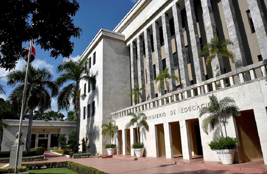 Fachada del Ministerio de Educación.
