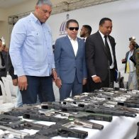Interior y Policía recibe 305 armas de fuego incautadas en provincia Peravia