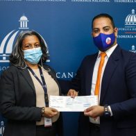 Tesorería inicia entrega de cheques de Bono de Apoyo Familiar al Gabinete Social