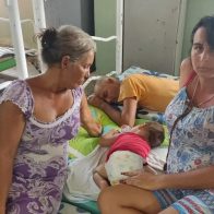 Evacuados del incendio en Cuba esperan con ansias por volver a sus hogares