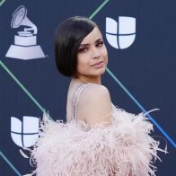 Grammy Latino entrega beca Sofía Carson y anuncia otras 43