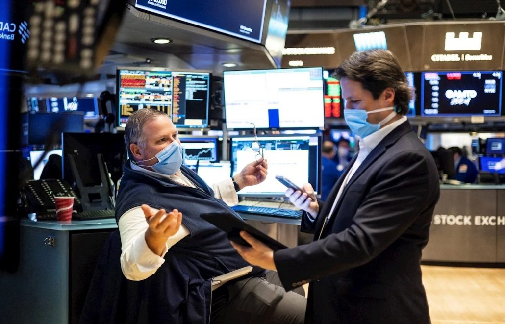Wall Street cierra verde y Dow gana un 1,27% ante promesas de baja inflación