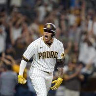 Manny Machado empuja tres y los Padres barren a Gigantes