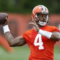 Deshaun Watson se disculpa con las 24 mujeres que lo demandaron por conducta sexual inapropiada