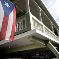 Puerto Rico declara emergencia estatal ante tormenta y aviso de huracán