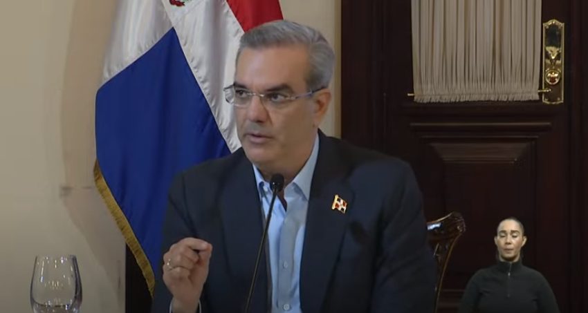 Abinader niega caos en la frontera: “está en calma y seguirá en calma”