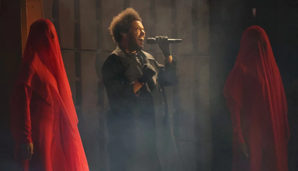 The Weeknd durante su concierto del pasado sábado en Los Ángeles. MARIO ANZUONI (REUTERS)