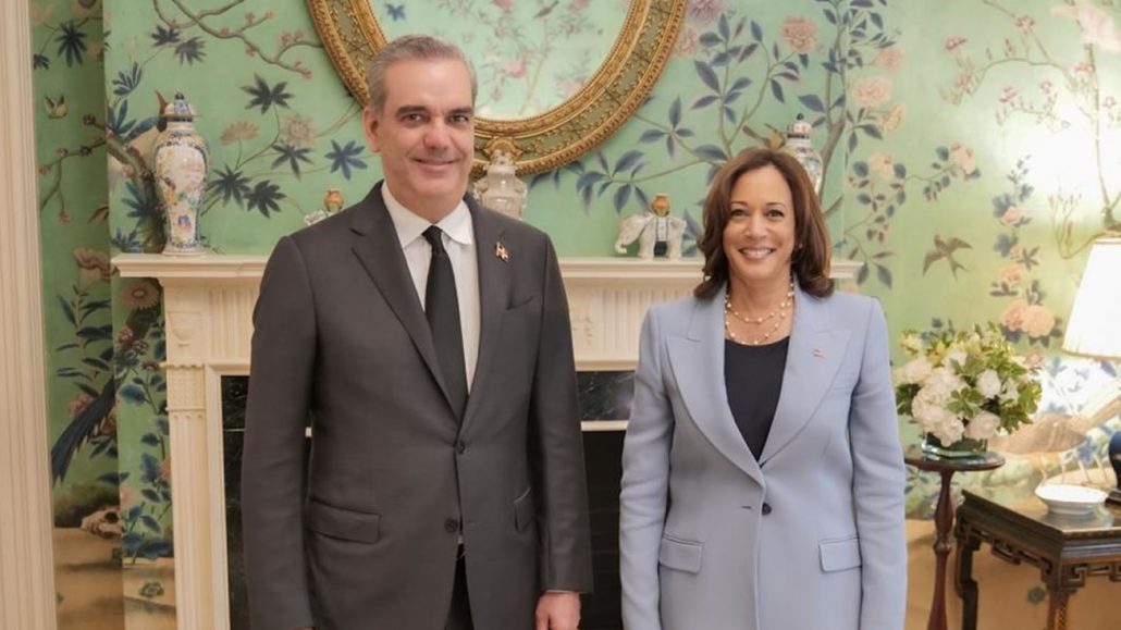 Abinader se reúne con vicepresidenta de EEUU, Kamala Harris