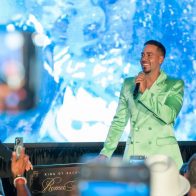 "Fórmula Vol.3" de Romeo Santos debuta con dos números uno en listas