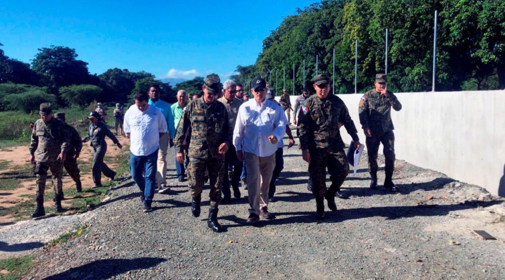 Aseguran construcción de verja en frontera con Haití "va avanzando bien"