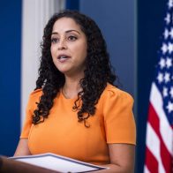 Casa Blanca celebra los latinos con rueda de prensa en español