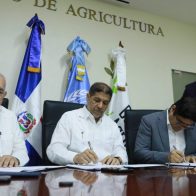 Firman acuerdo para transformar sistemas agroalimentarios del país
