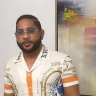 Arrestan a “Pestañita” hombre que propinó golpiza a su expareja en una escalera