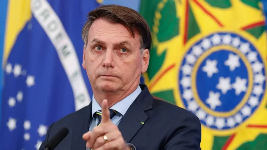 Bolsonaro llama "sinvergüenza" al titular de la Justicia electoral