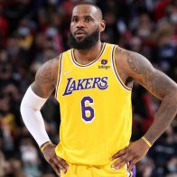 LeBron James critica la NBA por sanción al dueño de los Phoenix Suns