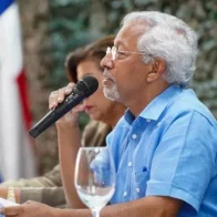 Educación desmiente que el ministro echara a diputados de su oficina