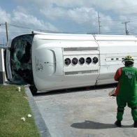 COE responde a accidente que involucra 49 personas en Bávaro