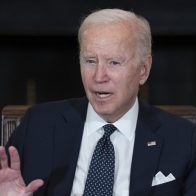 Biden afirma que la economía de EEUU "estaba en ruinas" cuando asumió el cargo