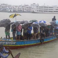 Bangladesh evacúa miles de personas ante la llegada del ciclón Sitrang