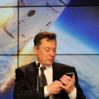 Elon Musk proporcionará a Florida Internet por satélite tras el paso del huracán Ian
