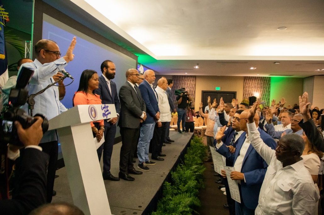 CNEI entrega certificados y juramenta a 16 Frentes Sectoriales