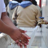 Cuatro alumnos sufren daños neurológicos por agua contaminada en México
