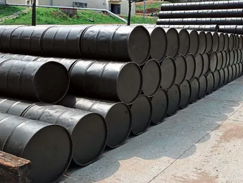 El petróleo Brent baja un 1,67% hasta 96,20 dólares
