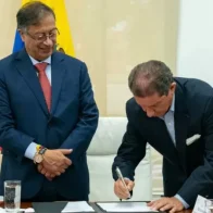 El inesperado acercamiento de Gustavo Petro a la derecha más extrema de Colombia