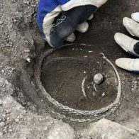 Descubren en Suecia un tesoro de plata vikingo de mil años de antigüedad