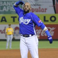 Emilio Bonifacio, un veterano que sigue rindiendo en el béisbol dominicano