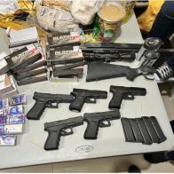 Aduanas decomisa 49 armas cortas y largas en varios operativos