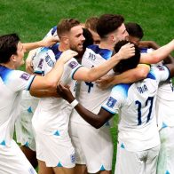 Inglaterra derrota 2-0 a Senegal