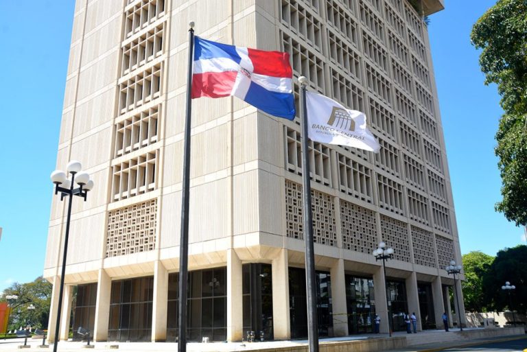 Banco central dominicano | Noticias de hoy en De Último Minuto