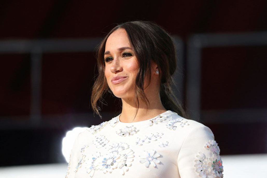Autora británica denuncia posible plagio en proyecto televisivo de Meghan Markle