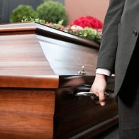 Hermanas estadounidenses buscan cadáver de su padre tras recibir otro en funeral