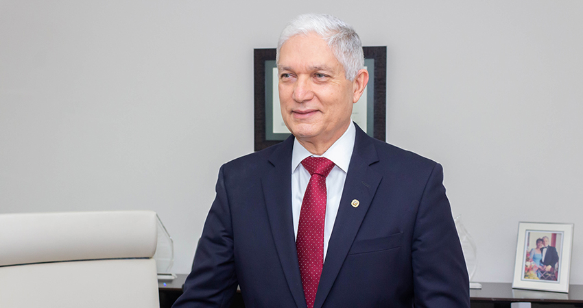 El comisionado Juan Francisco Puello Herrera.