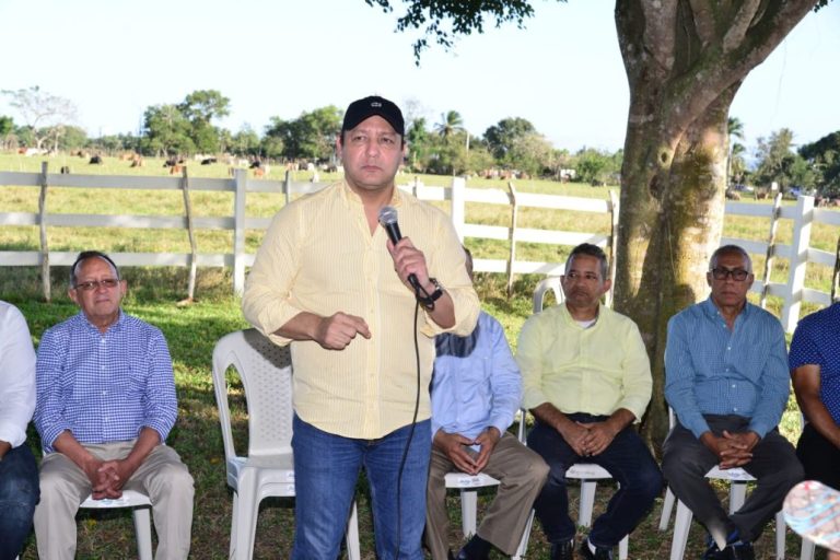 Abel Martínez asegura que hay un pueblo lleno de dignidad que está harto del PRM 10 | Noticias de hoy en República Dominicana Abel Martinez en Sanchez Ramirez 01 | Noticias de hoy en De Último Minuto