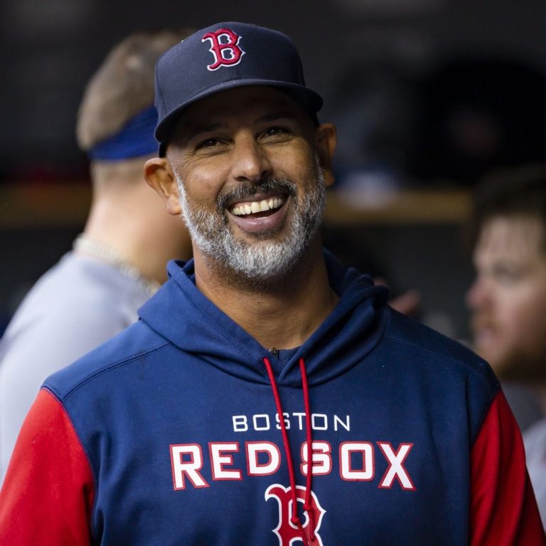 Alex Cora | Noticias de hoy en De Último Minuto