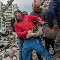 Suben a más de 33 mil los muertos en Turquía y Siria por el terremoto