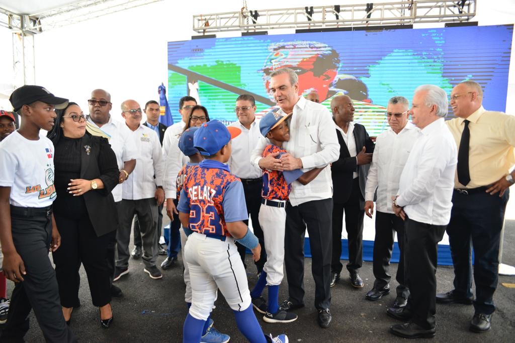 Presidente Abinader inaugurará este domingo el multiuso de Enriquillo en Barahona