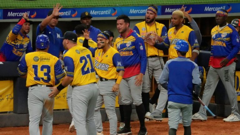 Colombia se acerca a las semifinales tras propinar paliza a RD 5 | Noticias de hoy en República Dominicana colombia 1 | Noticias de hoy en De Último Minuto