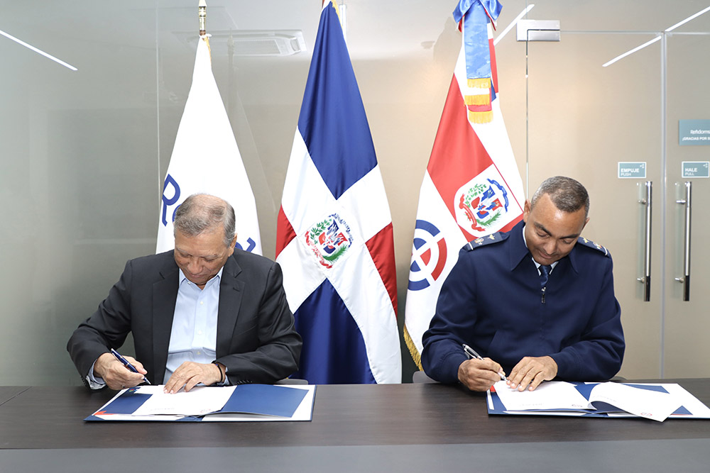 Fuerza Aérea recibe asistencia técnica de Refidomsa para manejo de depósitos de combustibles