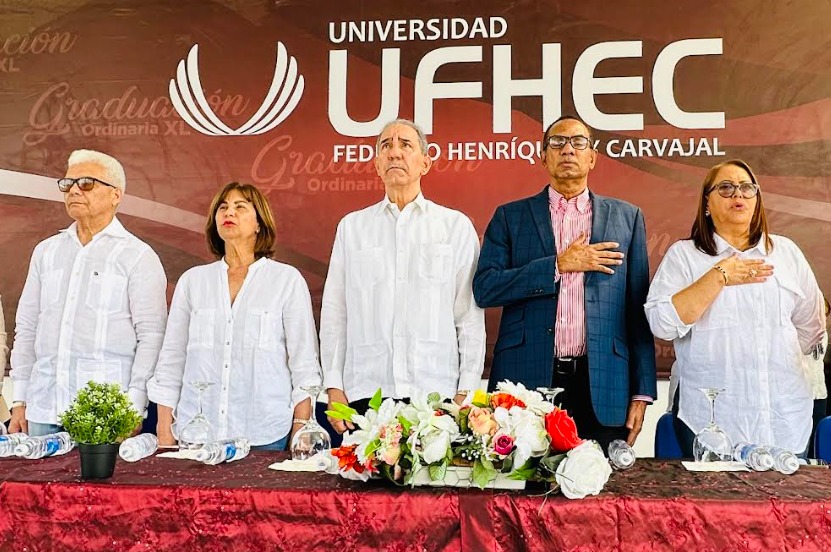 Ministro de Mescyt hace llamado a los estudiantes de República Dominicana