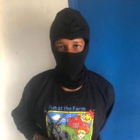 Apresan joven con pistola de juguete y pasamontañas en Valverde