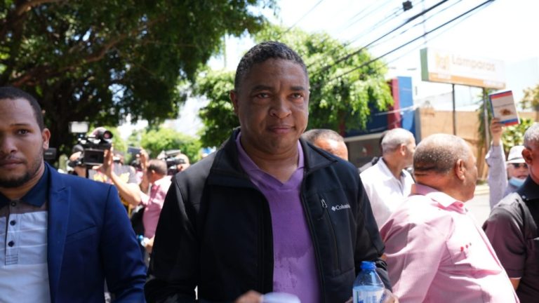 Iván Lorenzo asegura presidente Abinader envió a policías lanzar bombas y tiros 10 | Noticias de hoy en República Dominicana WhatsApp Image 2023 03 26 at 1.37.59 PM | Noticias de hoy en De Último Minuto