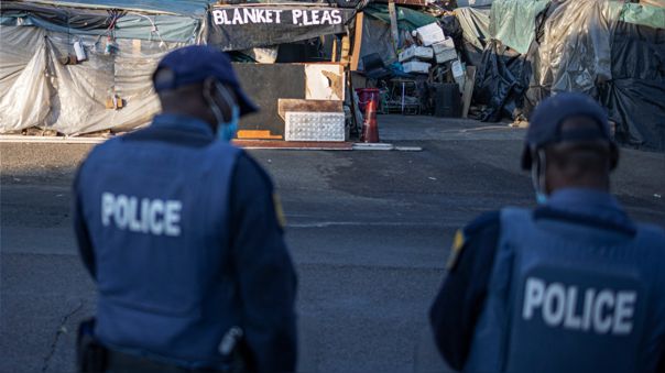 Asesinados a tiros diez miembros de una familia en Sudáfrica