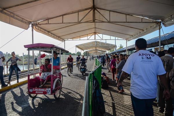 EE.UU. creará centros para tramitar casos de migrantes en Colombia y Guatemala