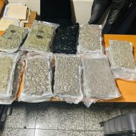 OCUPAN 18 PAQUETES DE MARIHUANA EN EL AILA; DISPONEN PERSONAL ADICIONAL EN AEROPUERTOS