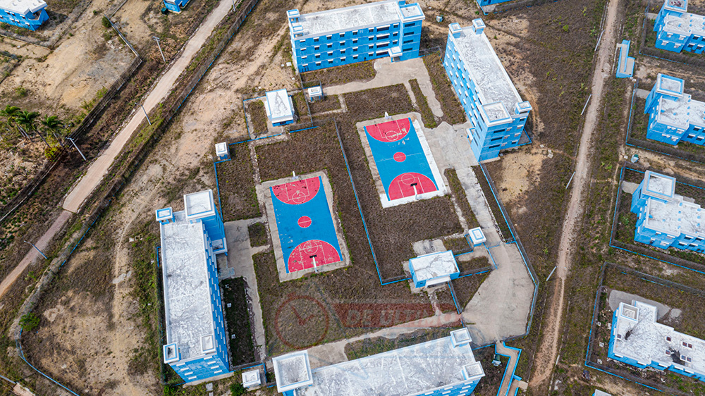 Cancha de baloncesto en la cárcel La Nueva Victoria